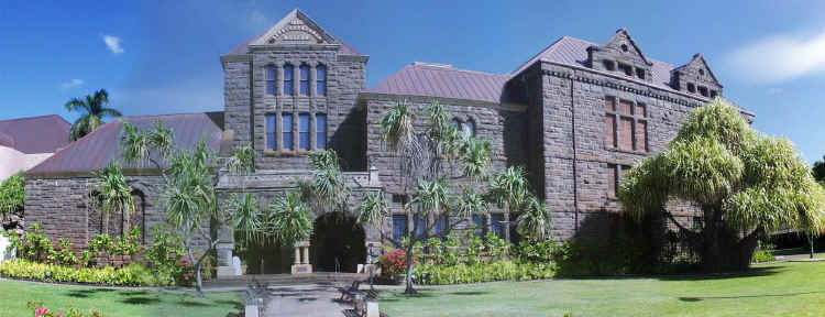 Bishop Museum.jpg (552011 bytes)